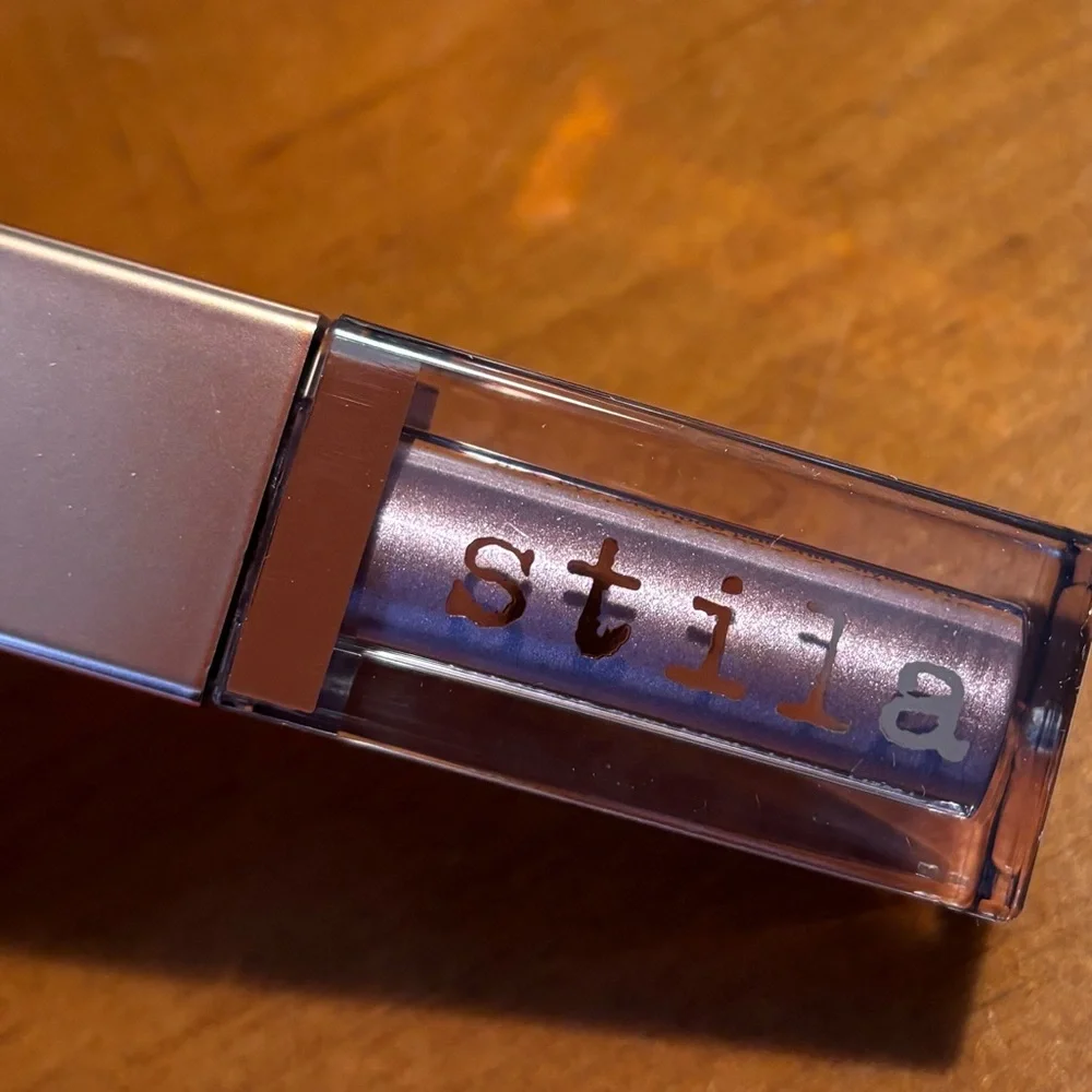 Stila Shimmer & Glow Liquid Eye Shadow Compassionate
